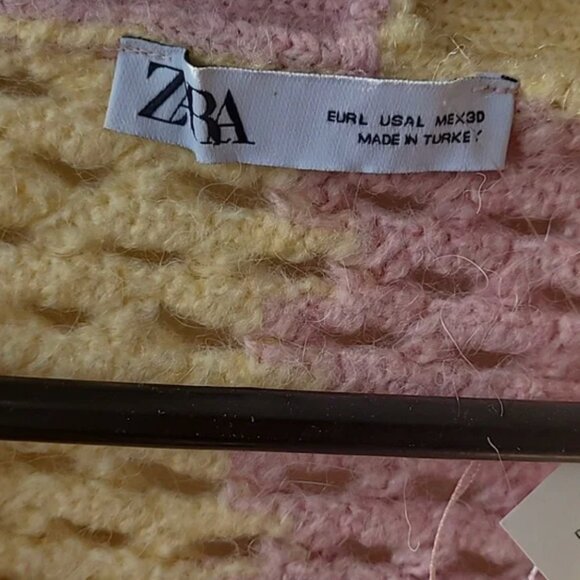 BNWT Assymetric Zara Knit Cardigan - Size Large - Picture 4 of 8